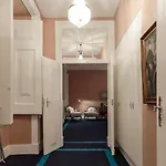 Bed & Breakfast Dear - Bordalo Palace Chiado 4*