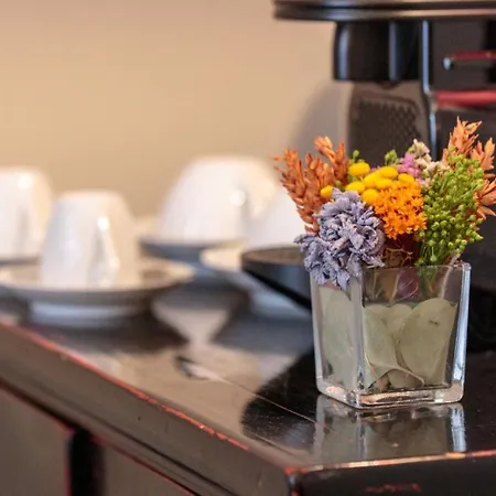 Dear - Bordalo Palace Chiado Couette-café