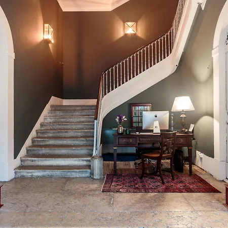 Dear - Bordalo Palace Chiado Oda ve Kahvaltı 4*