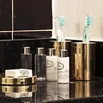 Alojamento de Acomodação e Pequeno-almoço Dear - Bordalo Palace Chiado 4*