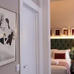 Alojamento de Acomodação e Pequeno-almoço Dear - Bordalo Palace Chiado 4*